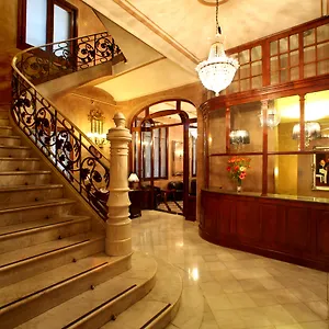https://nouvel.topbarcelonahotels.com